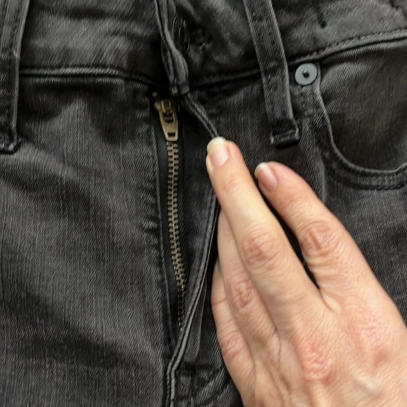 NWOT Madewell Curvy High Rise Skinny Jean Size 26P Dark Gray - Picture 8 of 13